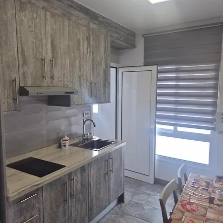 Beguanvi House *